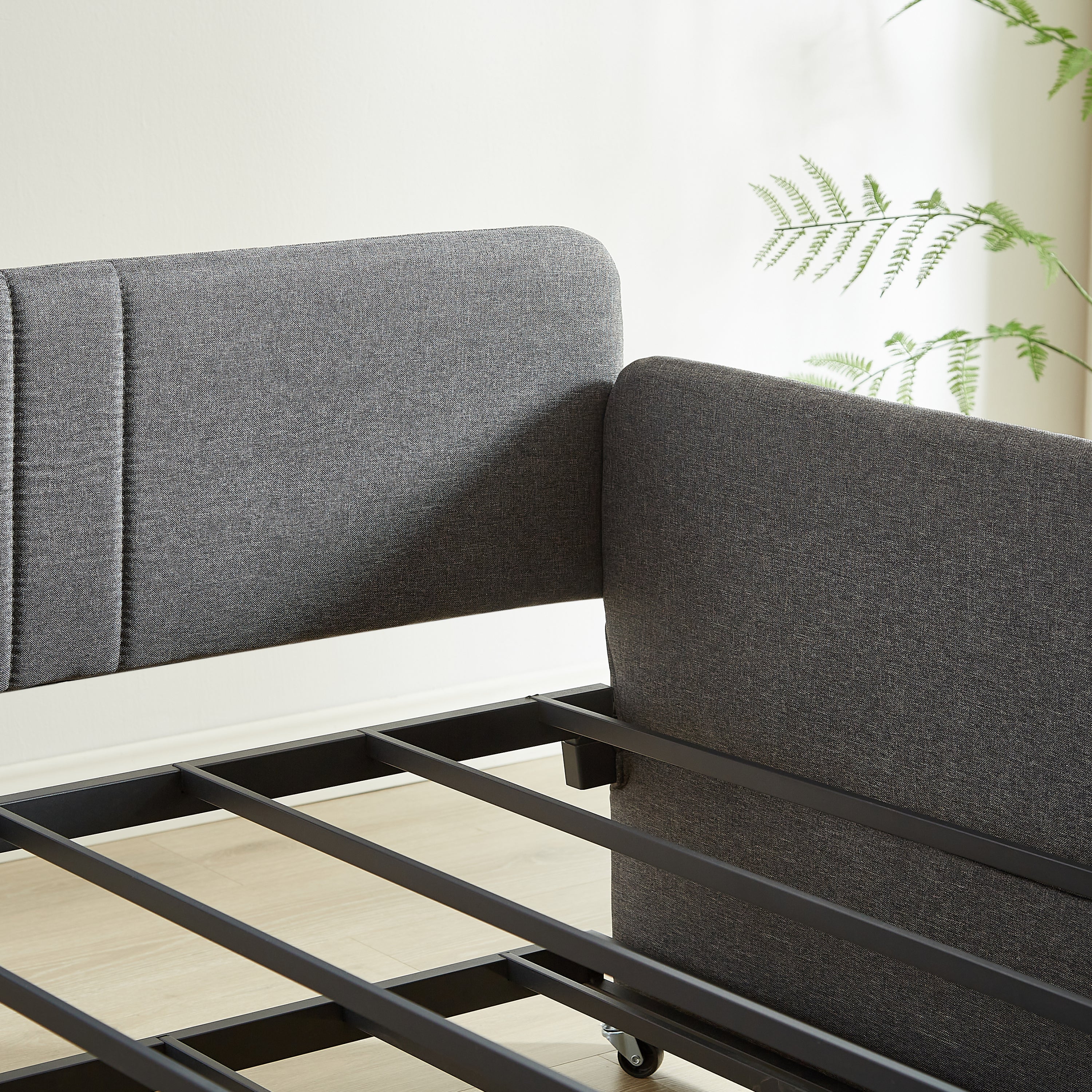 Twin Size Daybed with Metal Framed