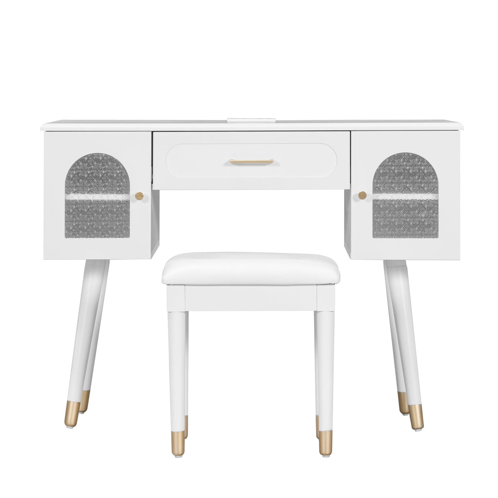 Modern Elegant Vanity with Organizer