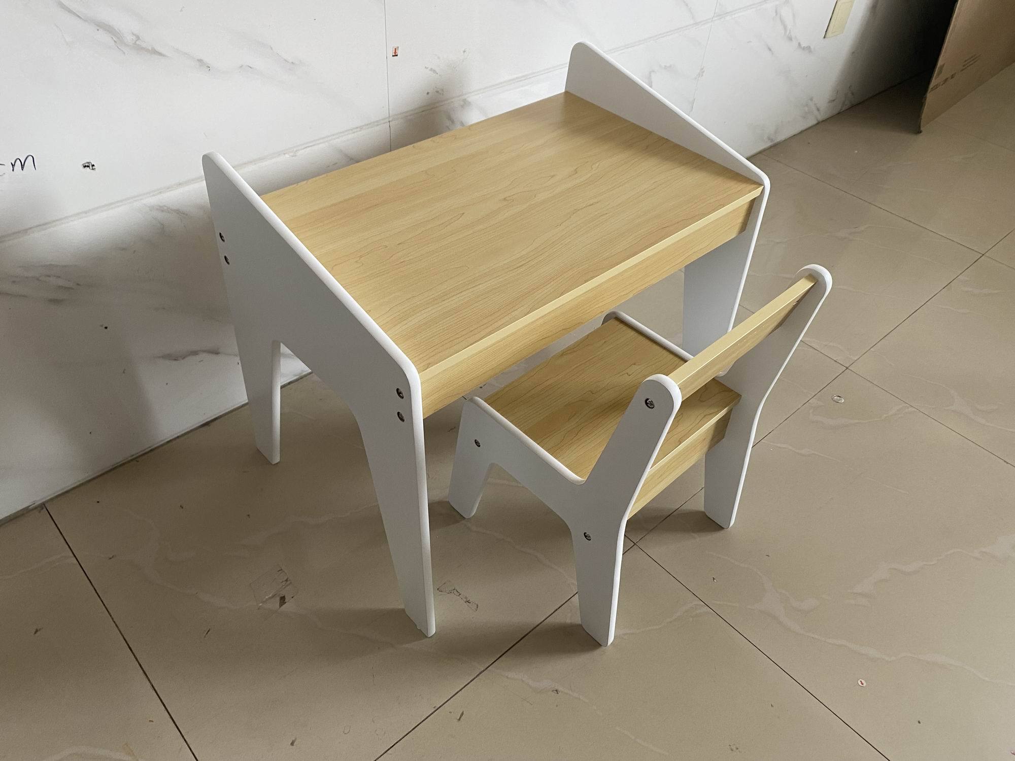 Kids Wooden Table Set with One Chair