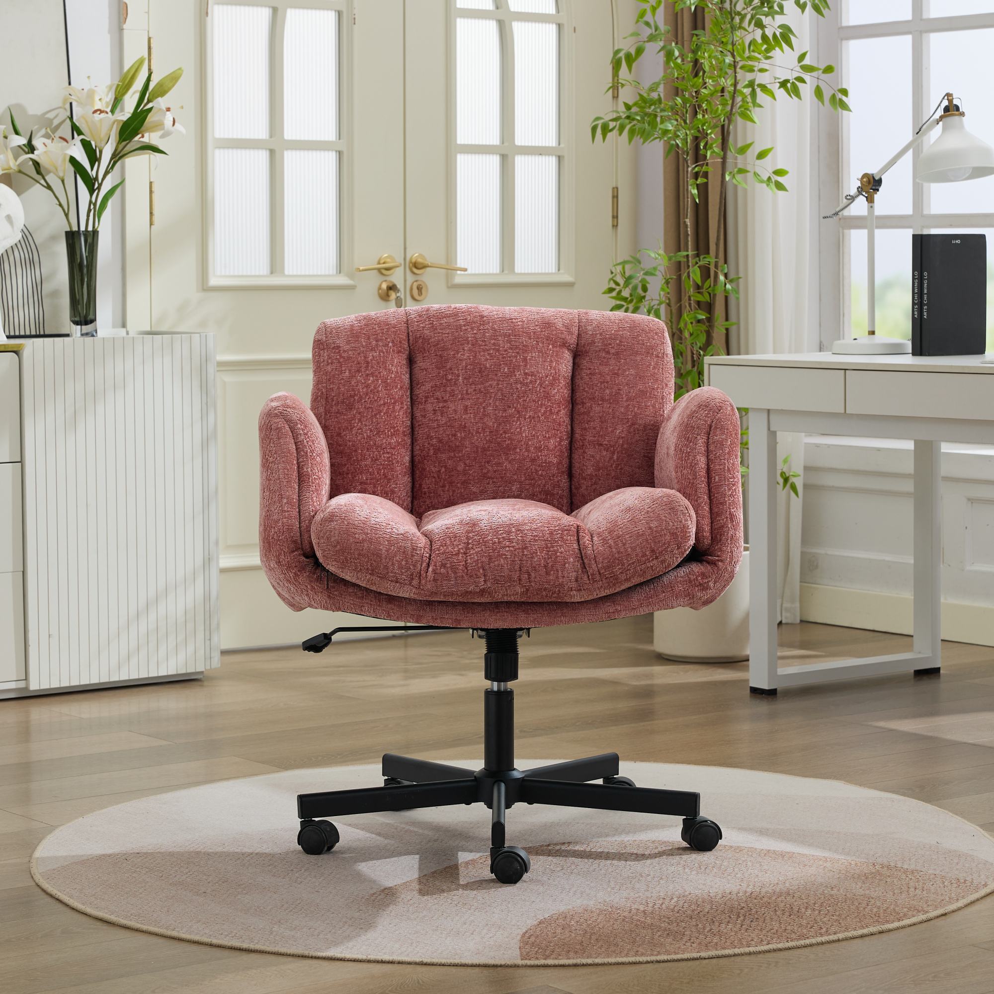 Pet Friendly Swivel Office Chair Adjustable Height Double Cushioned