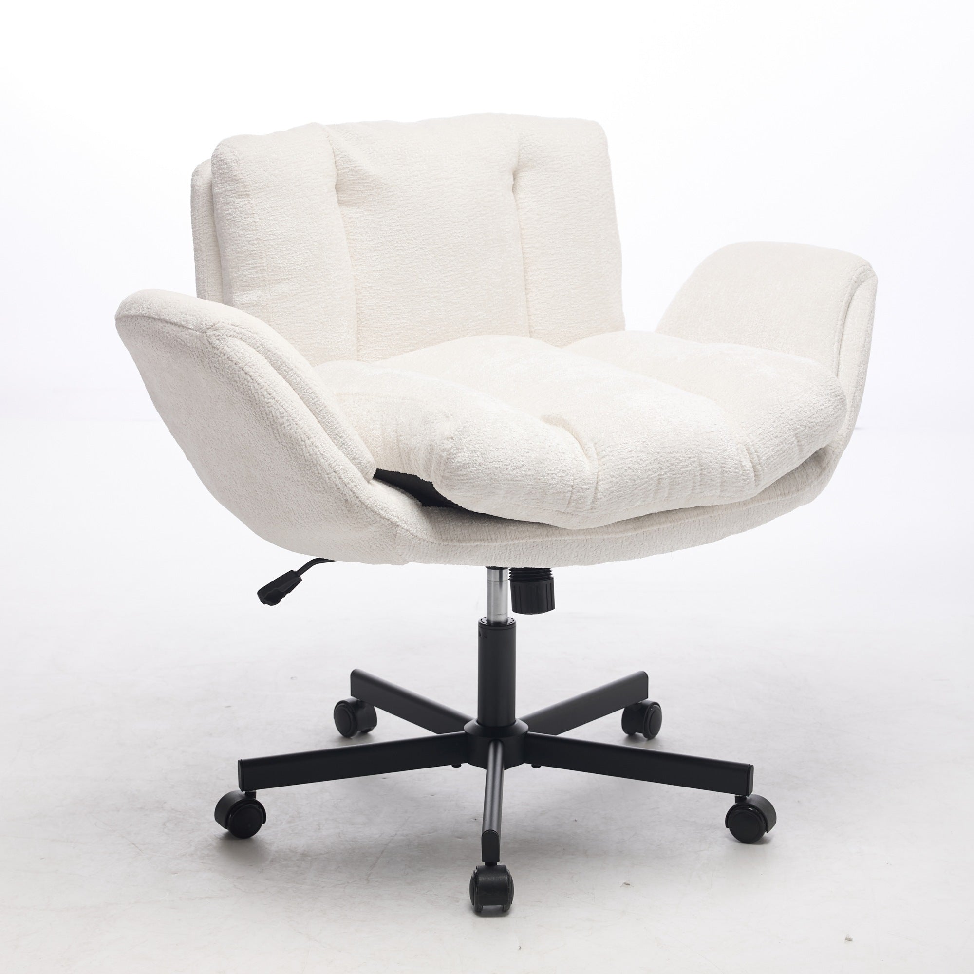 Pet Friendly Swivel Office Chair Adjustable Height Double Cushioned