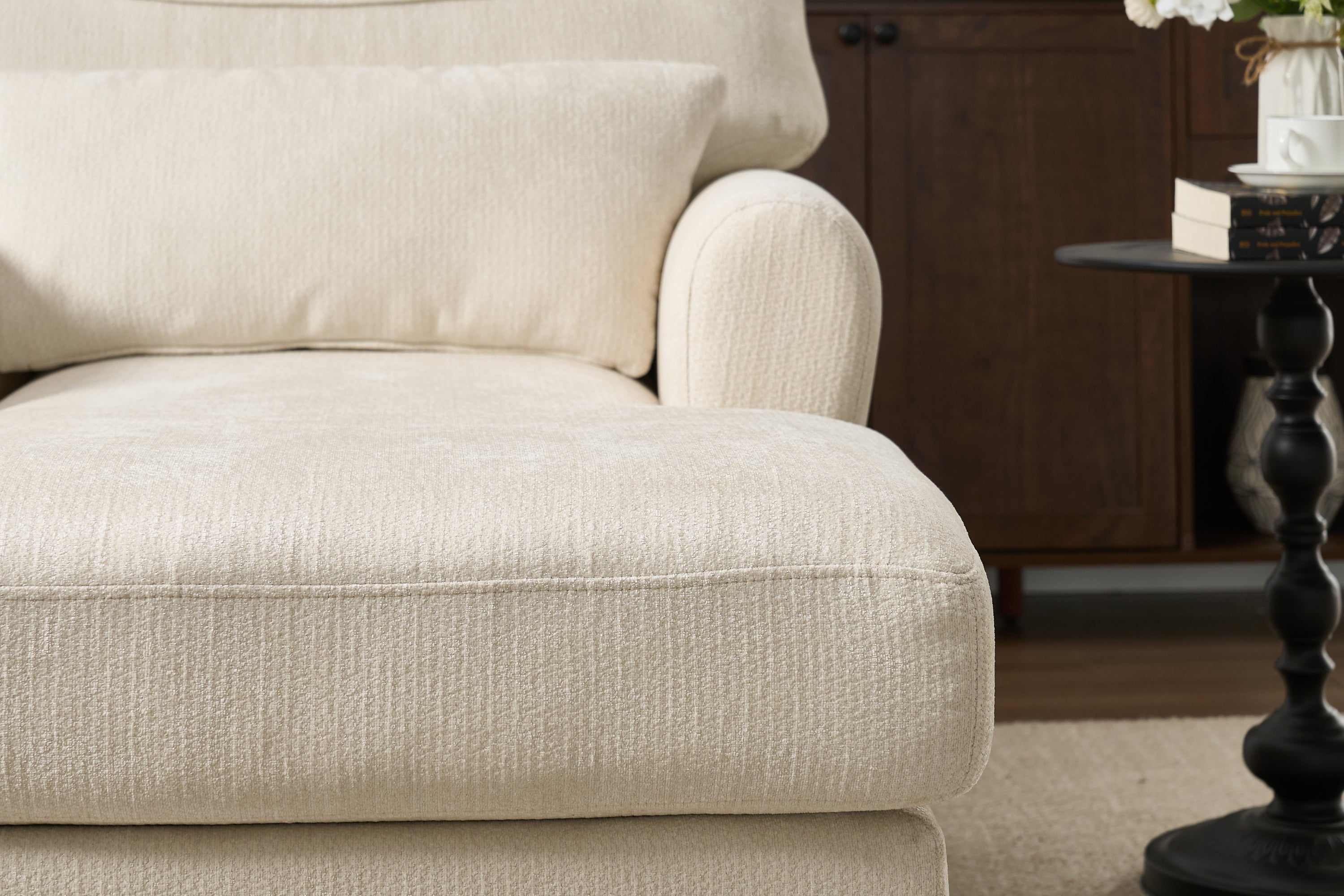 Modern Upholstered Indoor Leisure Sofa Chair