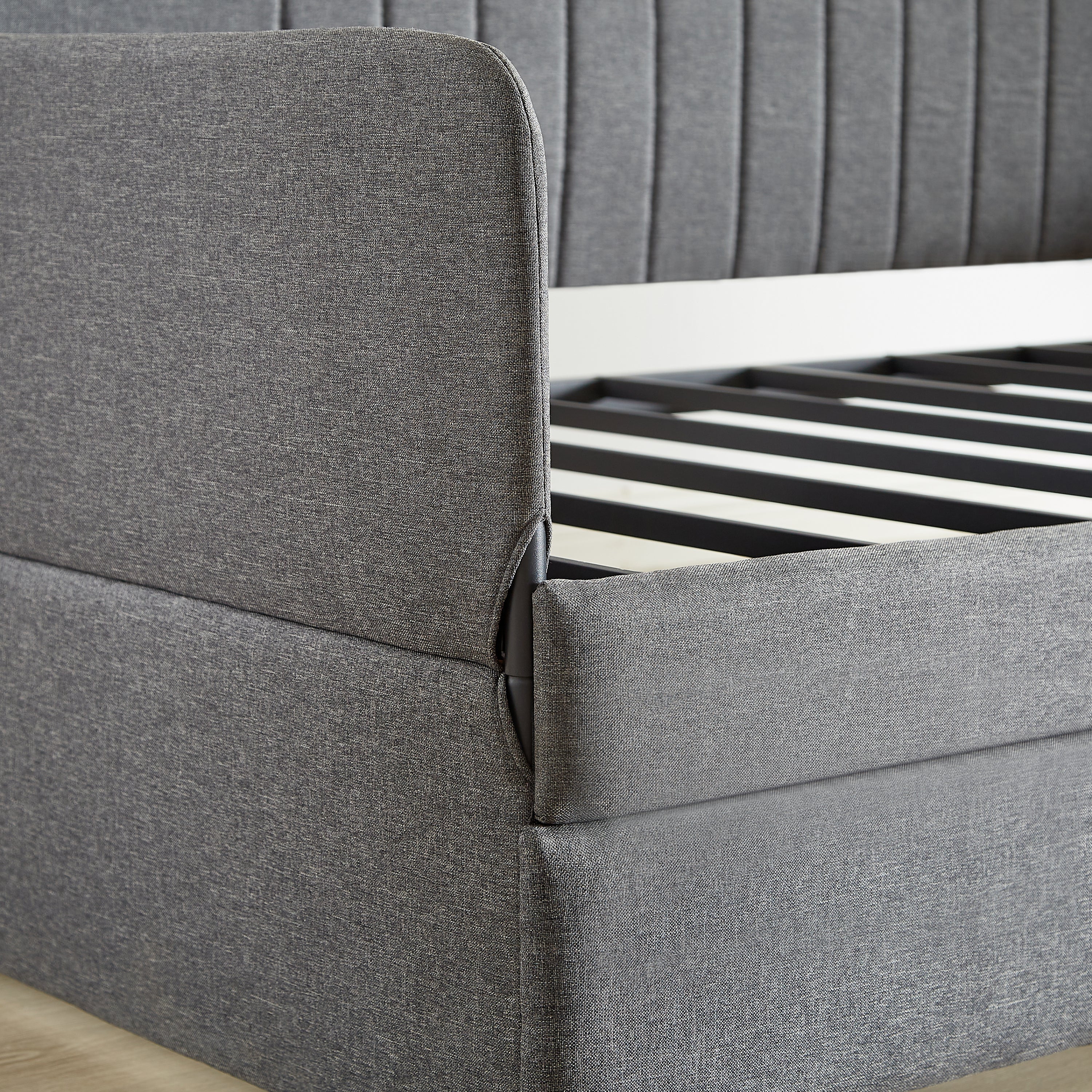 Twin Size Daybed with Metal Framed