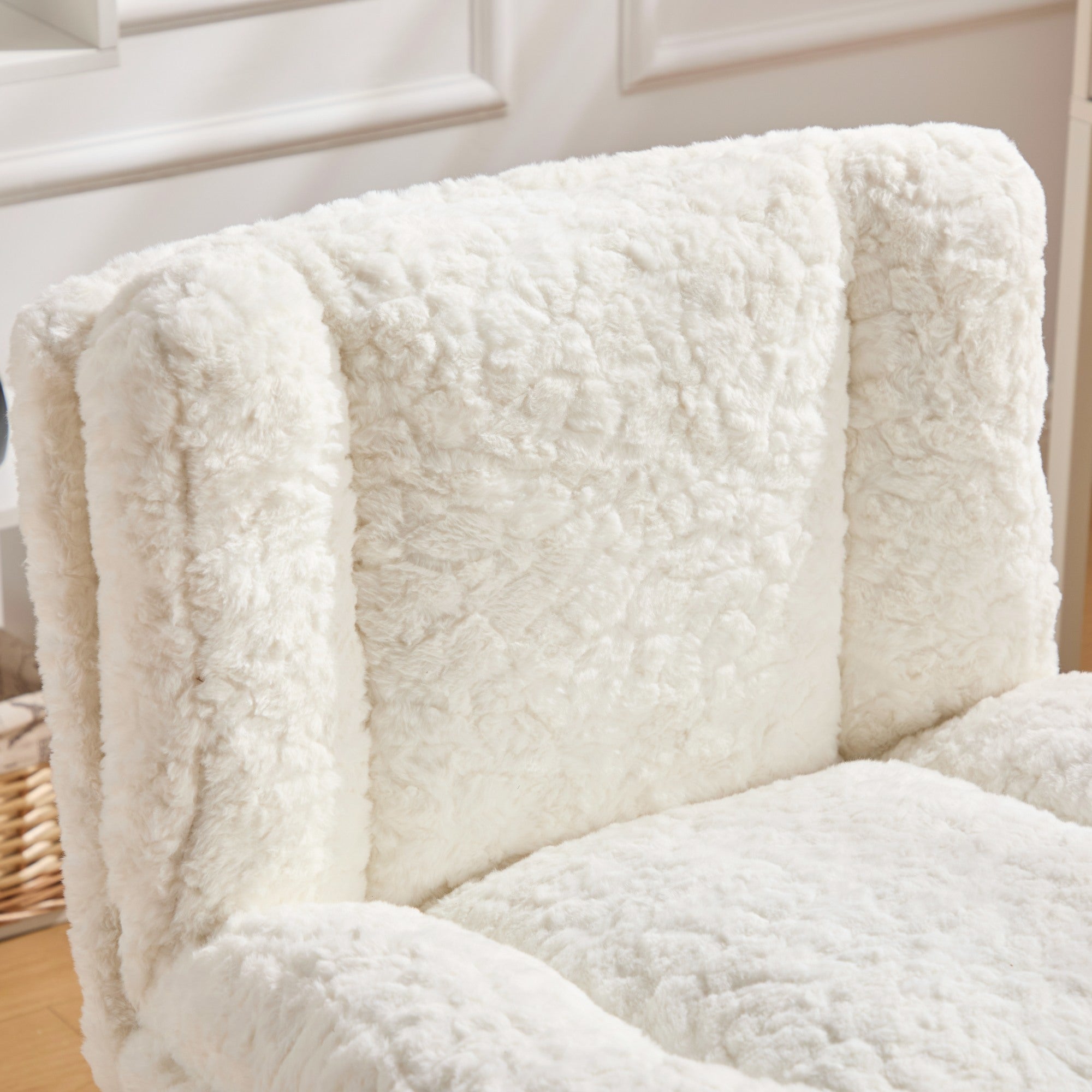 W26.4 inch Wider Artificial Rabbit Hair Home Office Chair