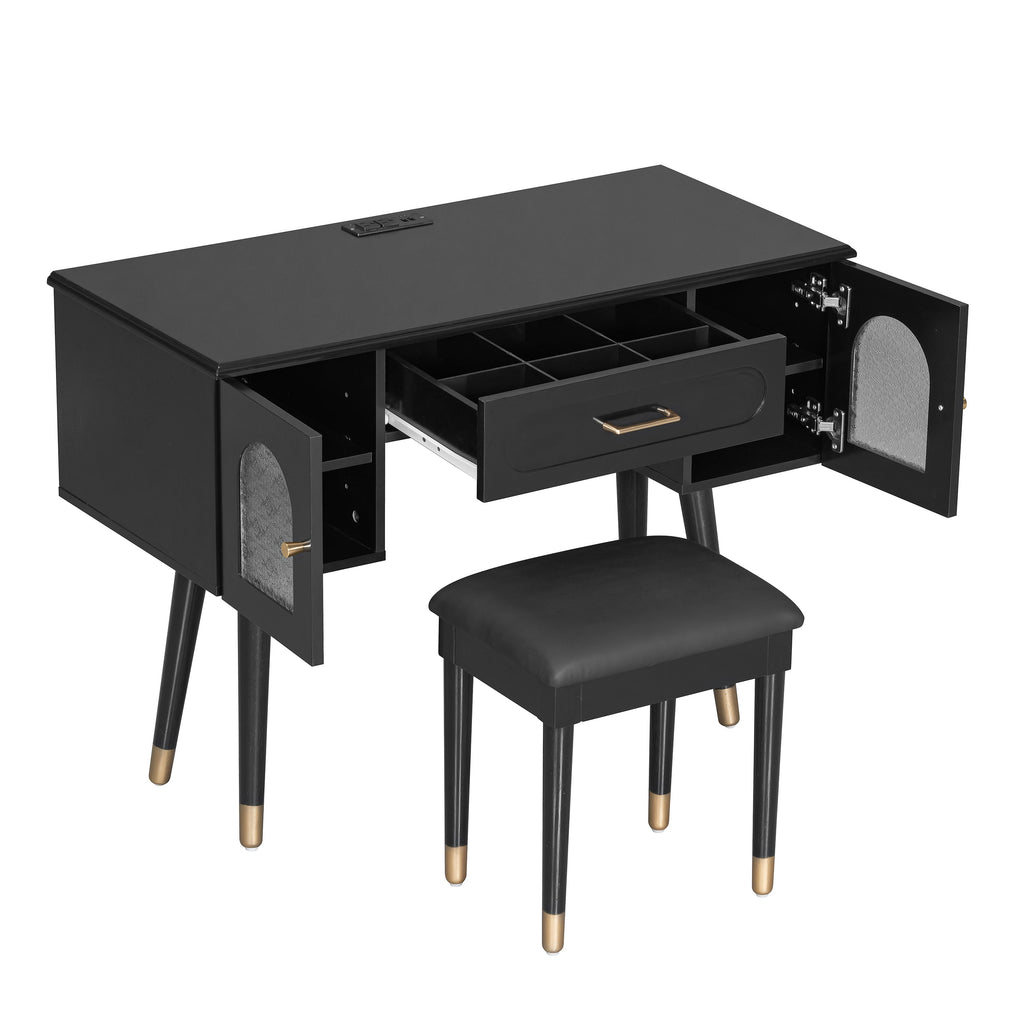 Modern Elegant Vanity with Organizer