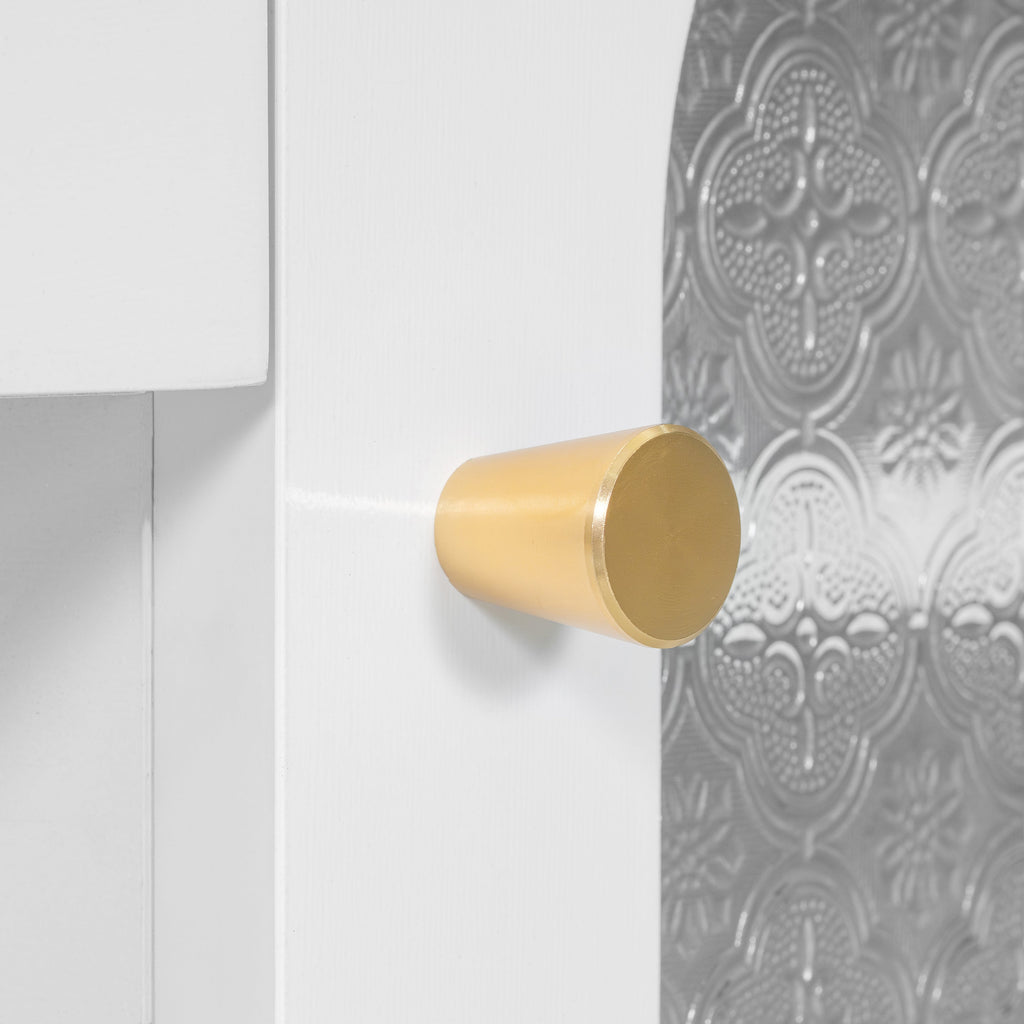 Modern Elegant Vanity with Organizer