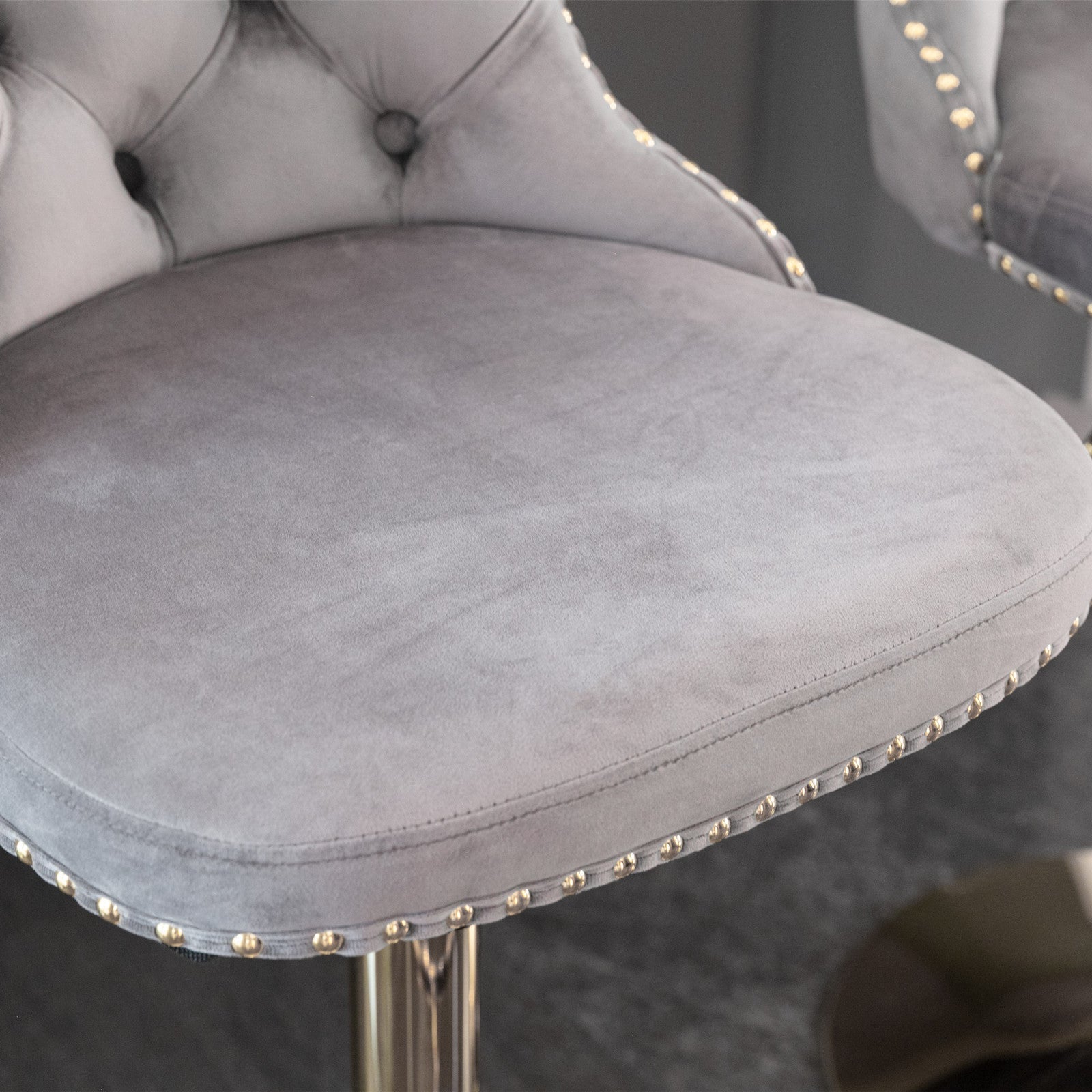 Modern Golden Swivel Velvet Barstools（Set of 2）
