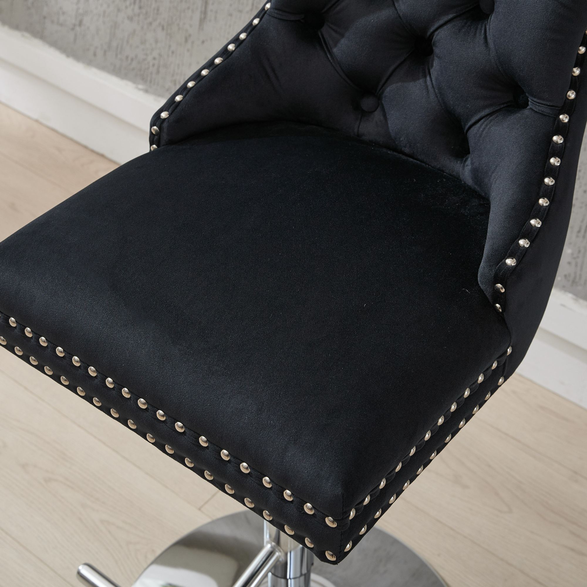 Modern Upholstered Swivel Velvet Barstools (Set of 2)