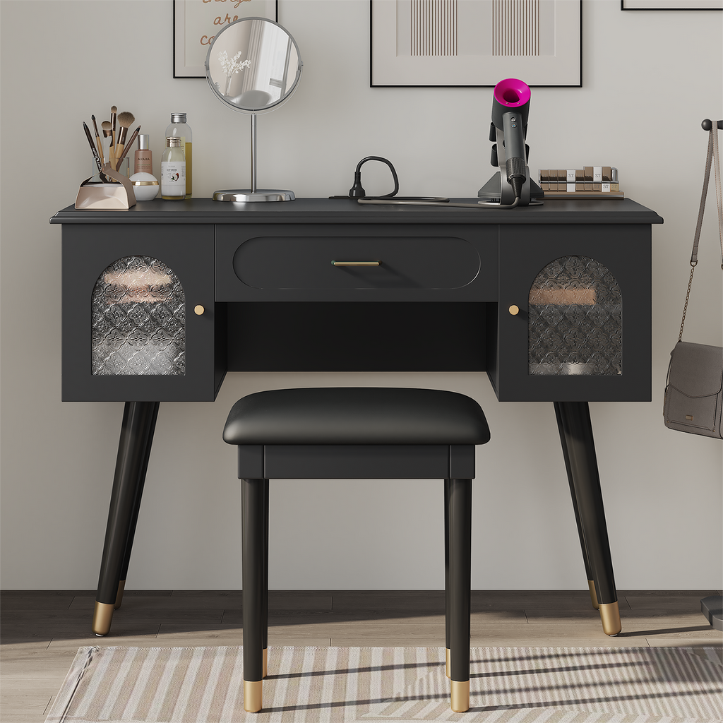Modern Elegant Vanity with Organizer