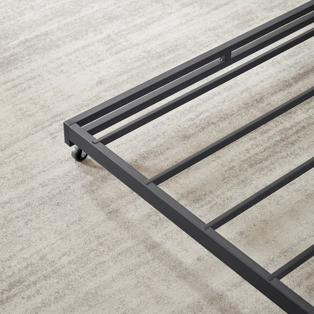 Twin Size Daybed with Metal Framed