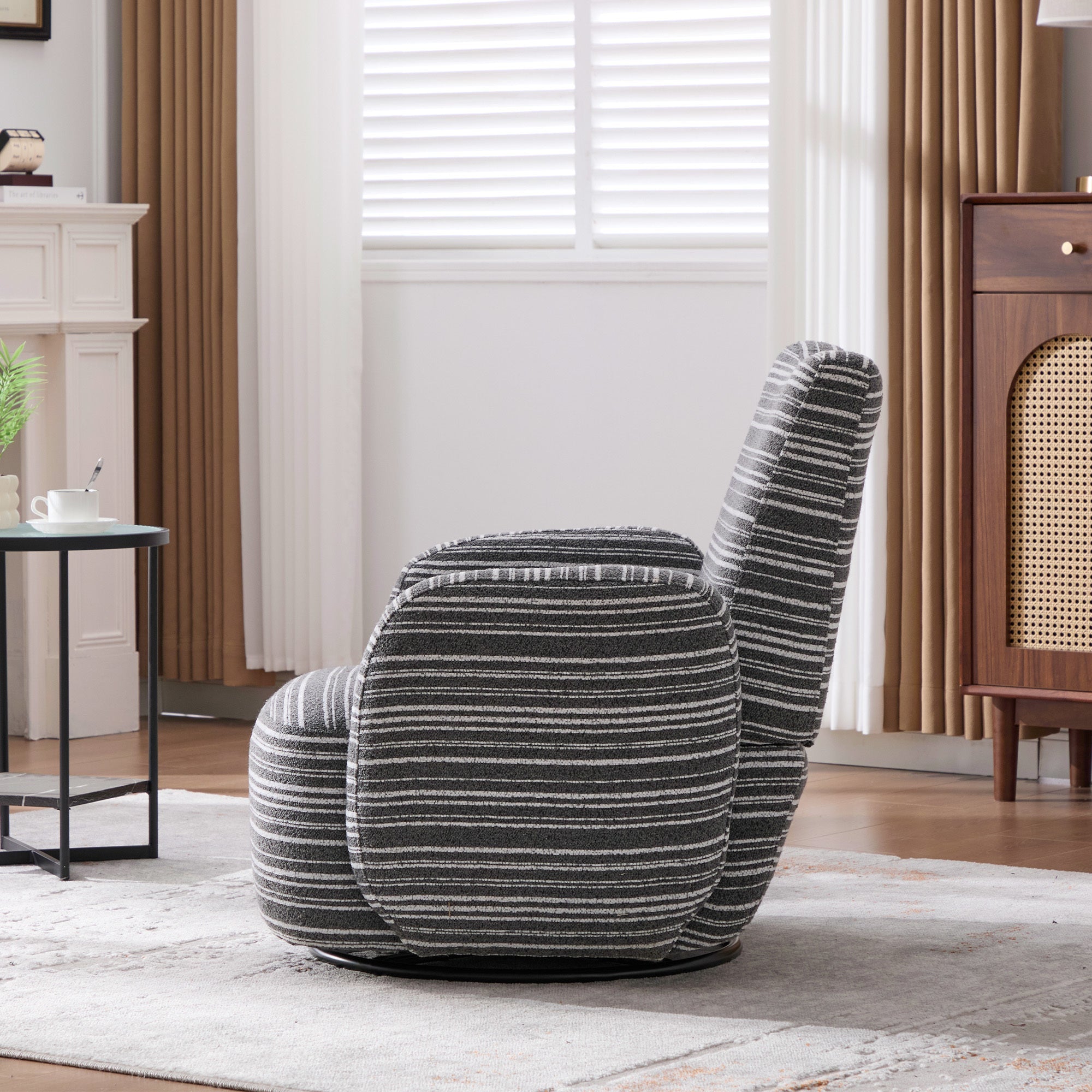 Modern Style Swivel Leisure Chair