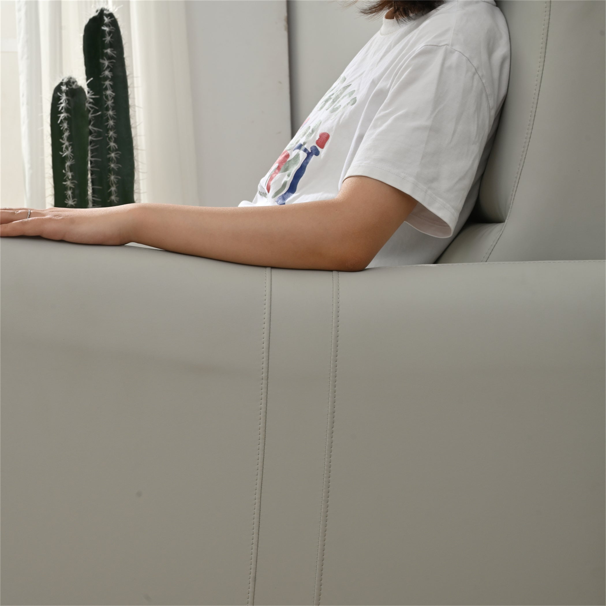 Wall Hugger Power Recliner Chair