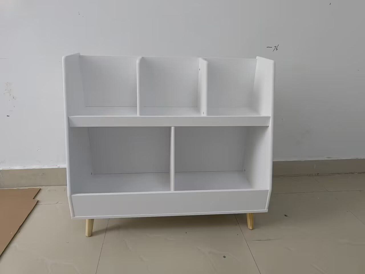 Modern Kids Bookshelf and Toy Organizer with White MDF and Pine Legs