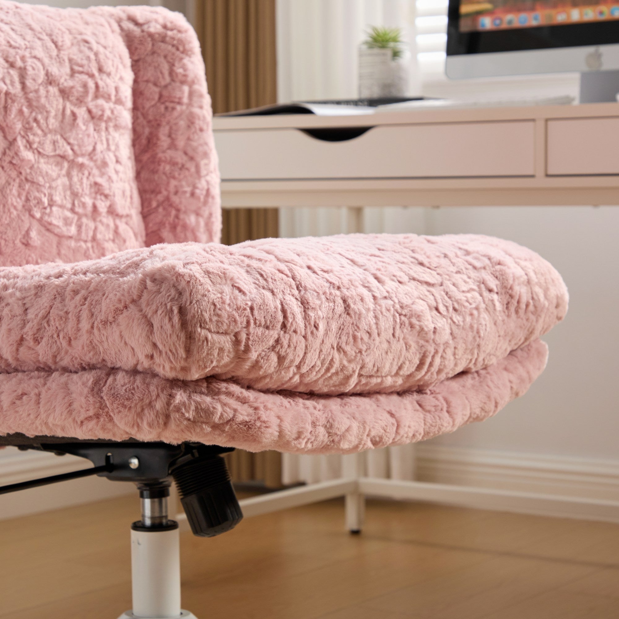 W26.4 inch Wider Artificial Rabbit Hair Home Office Chair