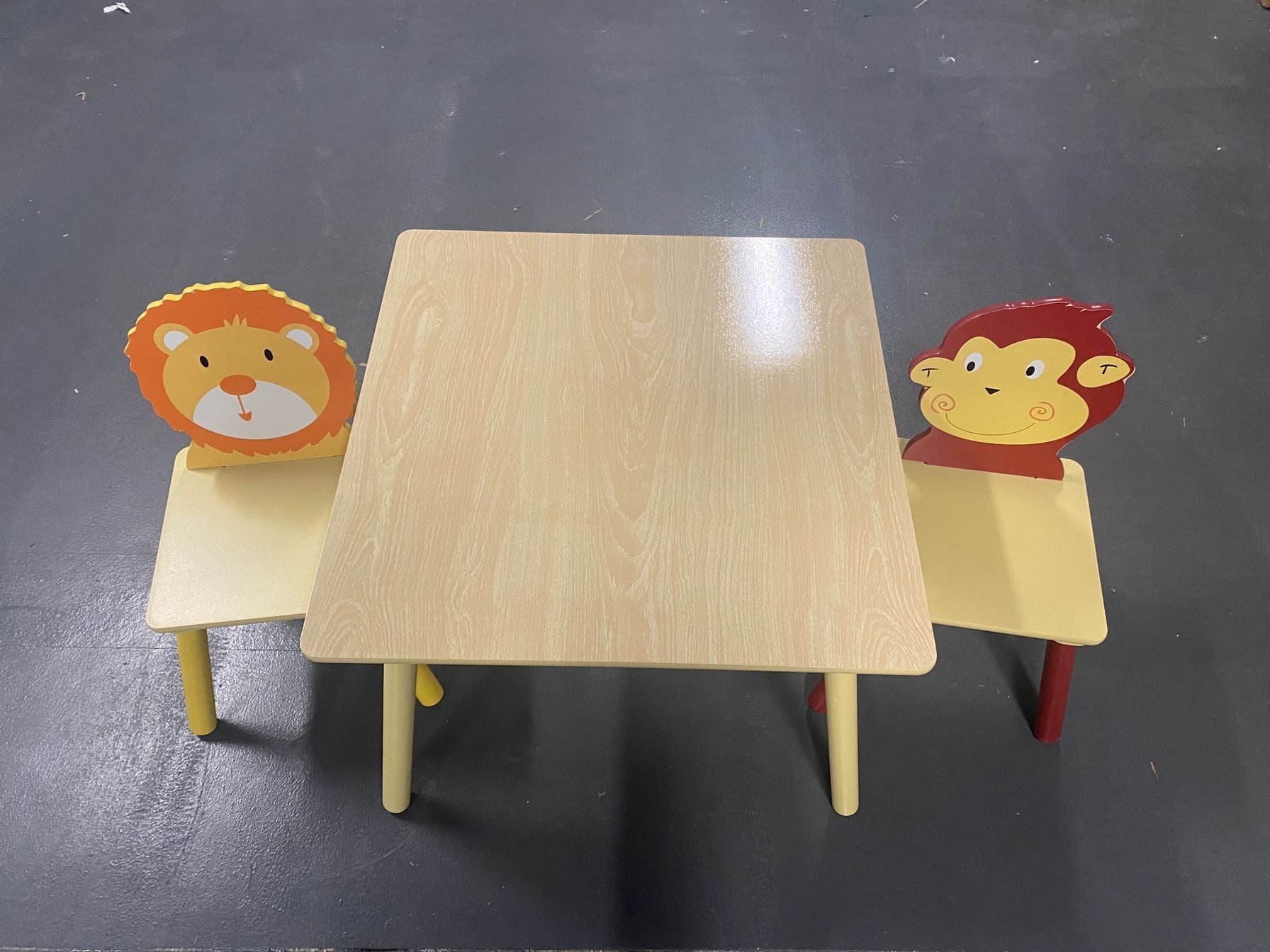 Kids Wooden Table and 2 Chairs Set
