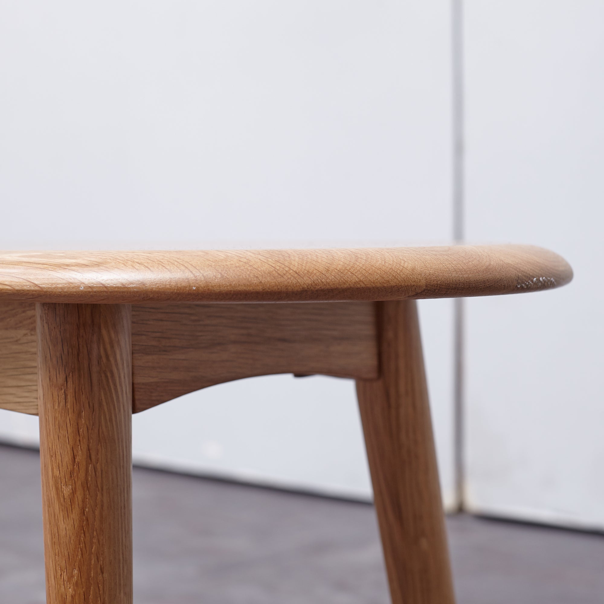 Natural Oak Wood Dining Bench Table Bench with Half-Round Design