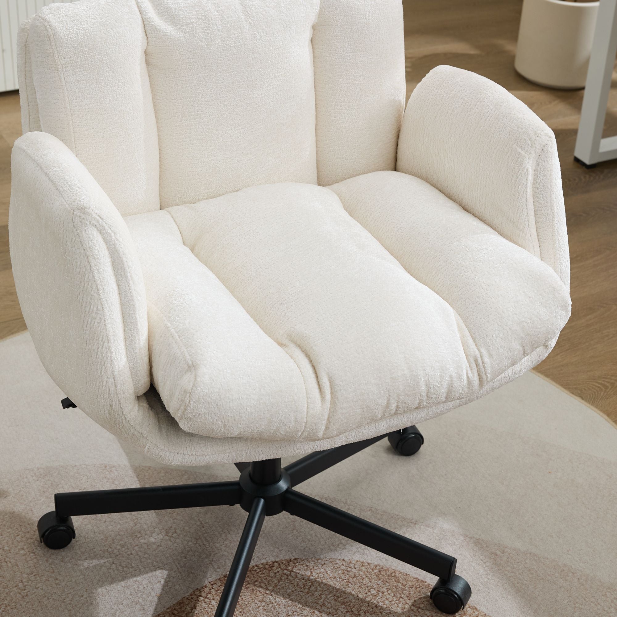 Pet Friendly Swivel Office Chair Adjustable Height Double Cushioned