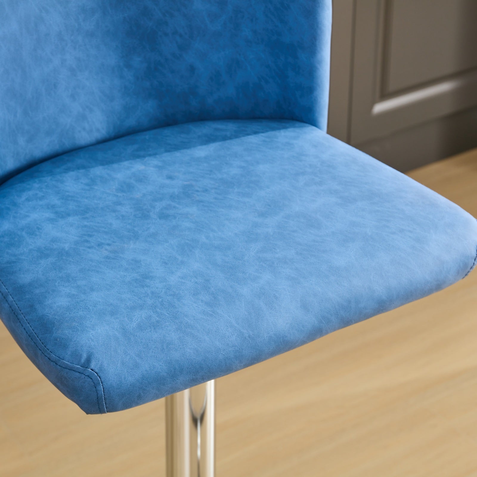 Modern PU Upholstered Bar Stools (Set of 2)